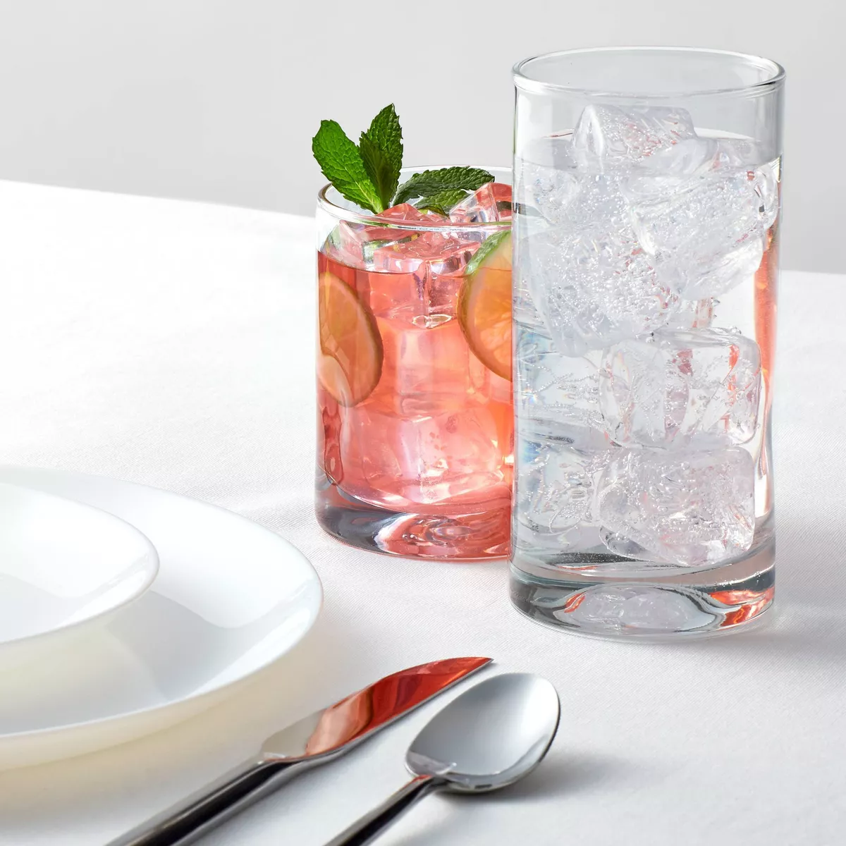 232 10ct Stripe & Plaid Paper Cups - with Magnolia